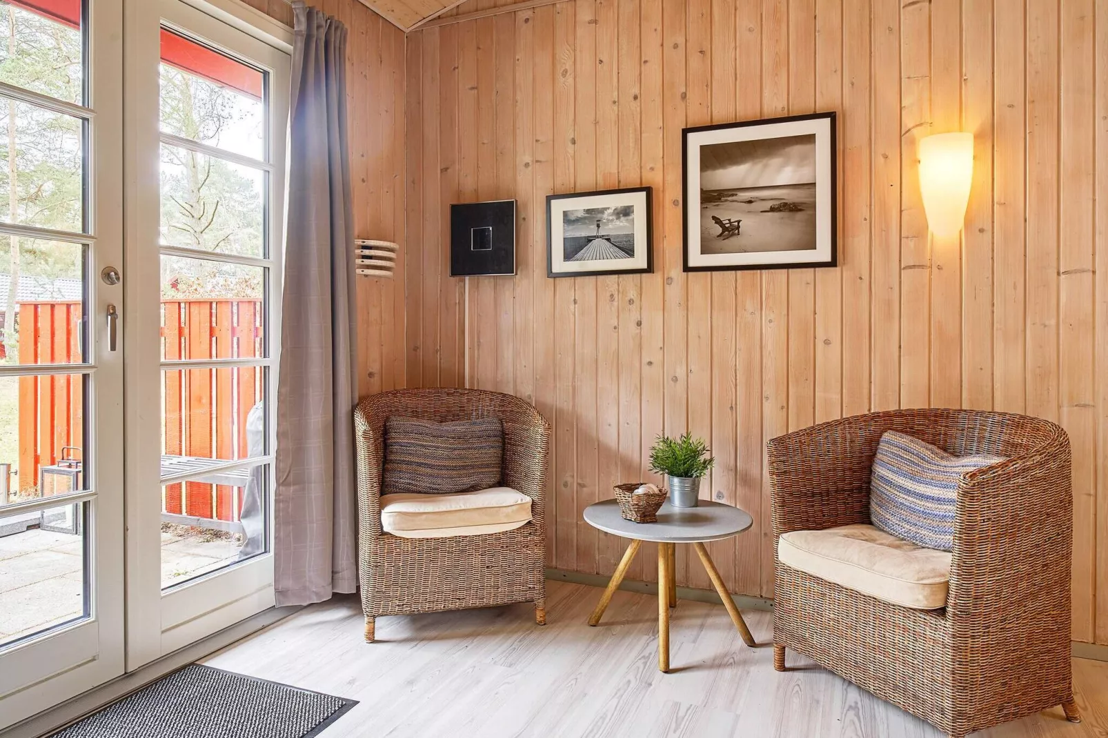 DUEODDE FERIEBY-Indoor