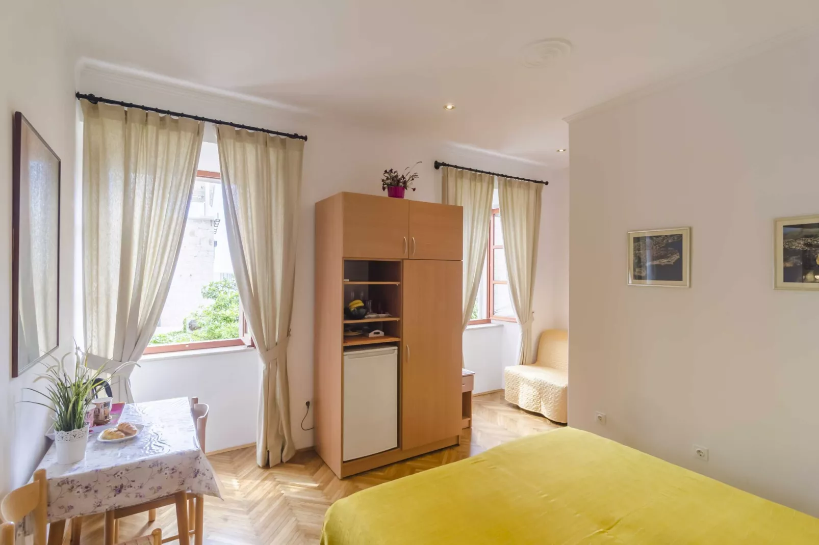 Rooms Lovrijenac -Twin or Double Room with Sea View (3)-Schlafzimmer