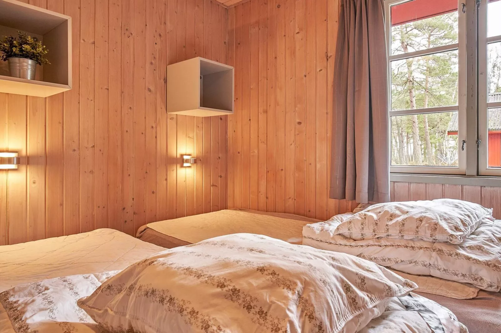 DUEODDE FERIEBY-Indoor