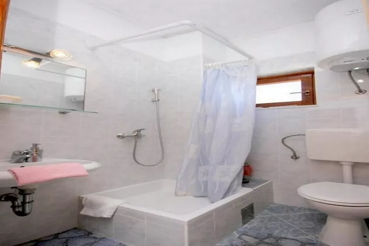 Villa Ro - Ela - One Bedroom Apartment with Balcony and Sea View - A1-Bathroom