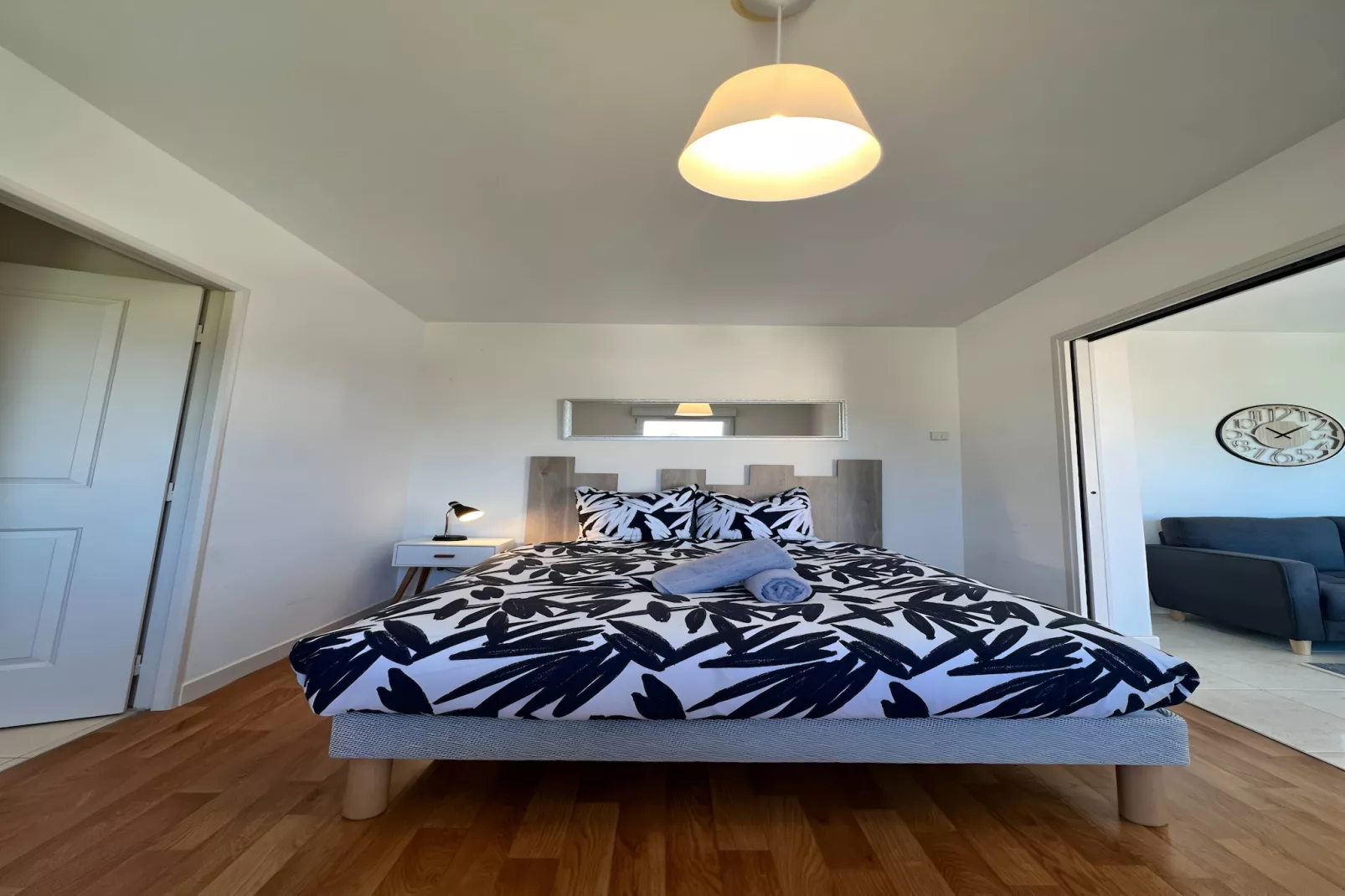 L'Aliénor - Parking - 2p - Rêve au Mans-Bedroom