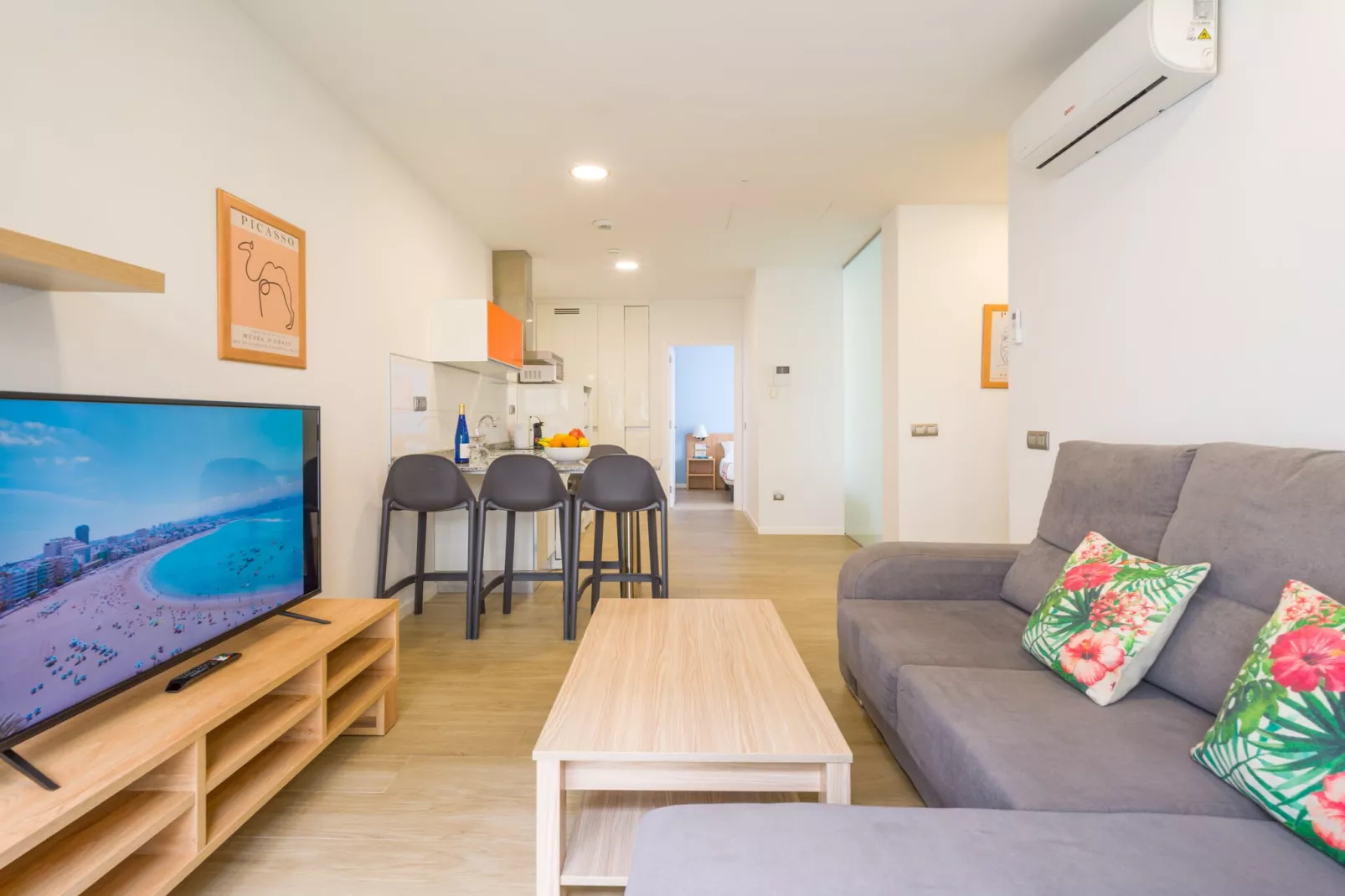 VIVENTE 2C BY CANARIAS GETAWAY-Living room