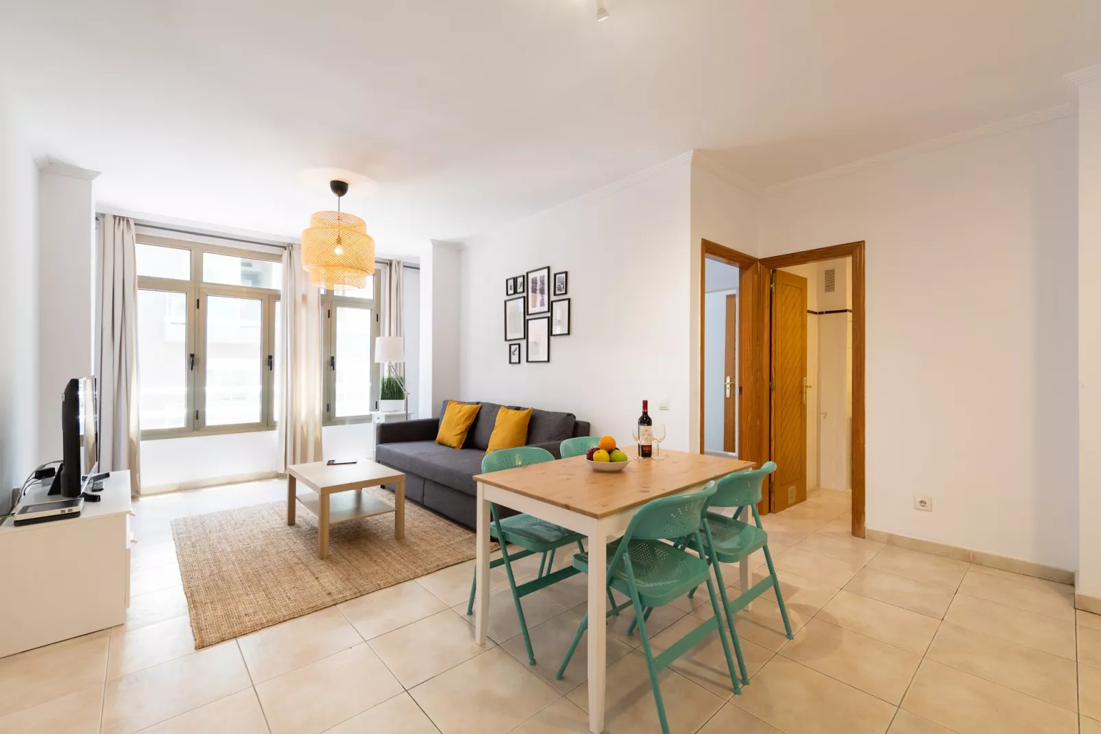 Surf Beach Canteras & Parking By CanariasGetaway-Hall & reception