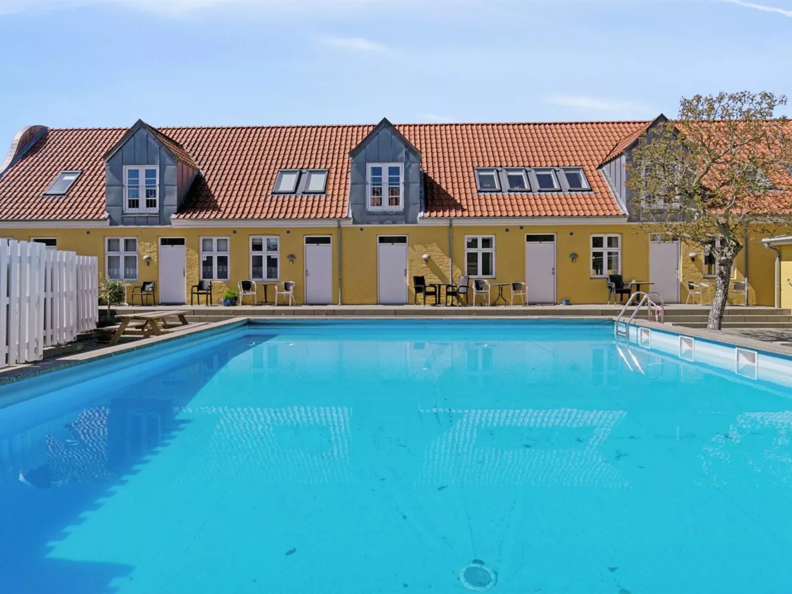 "Elemine" - 500m from the sea-Draußen