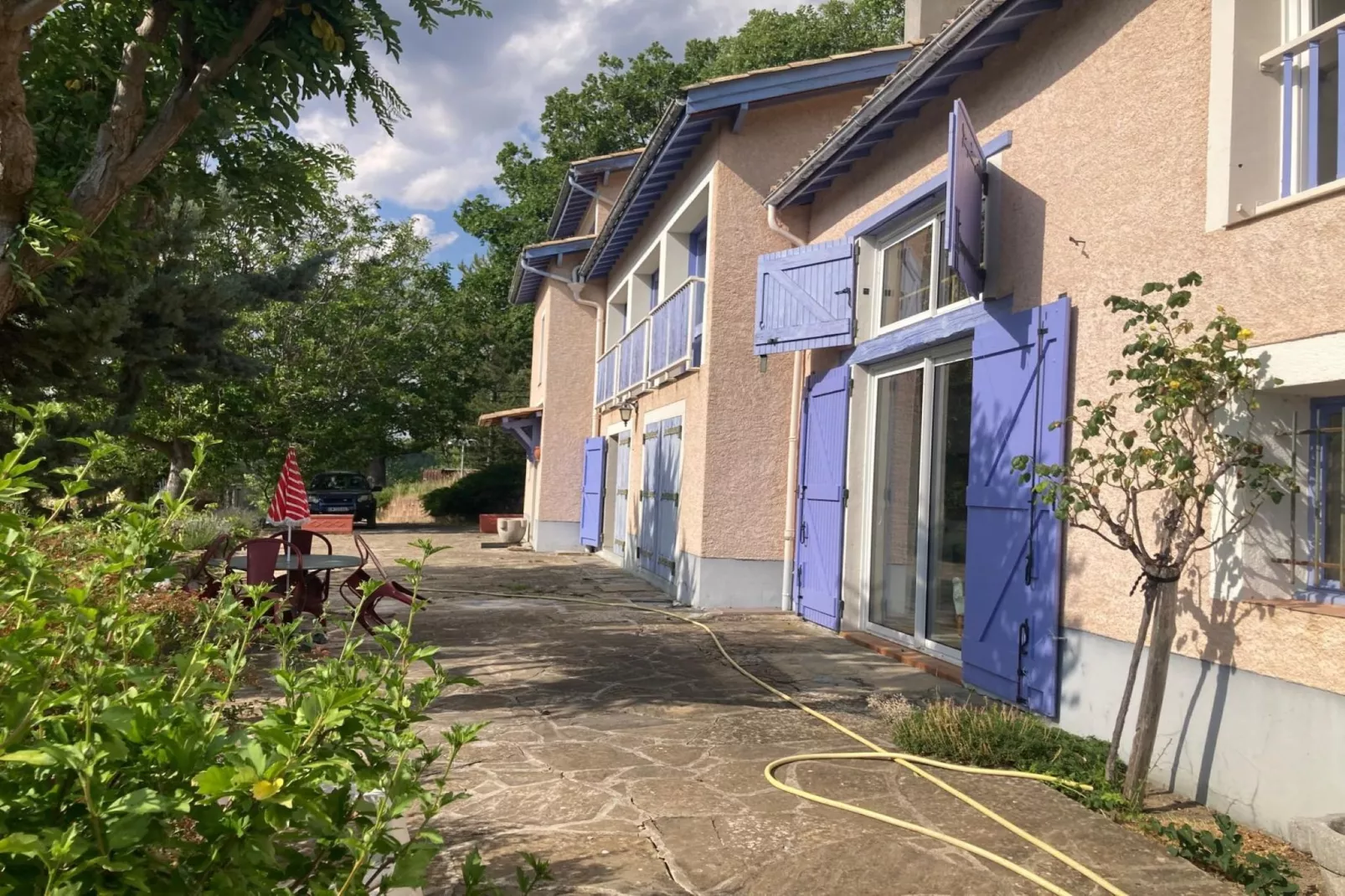 La Bergerie-Außenbereich Sommer