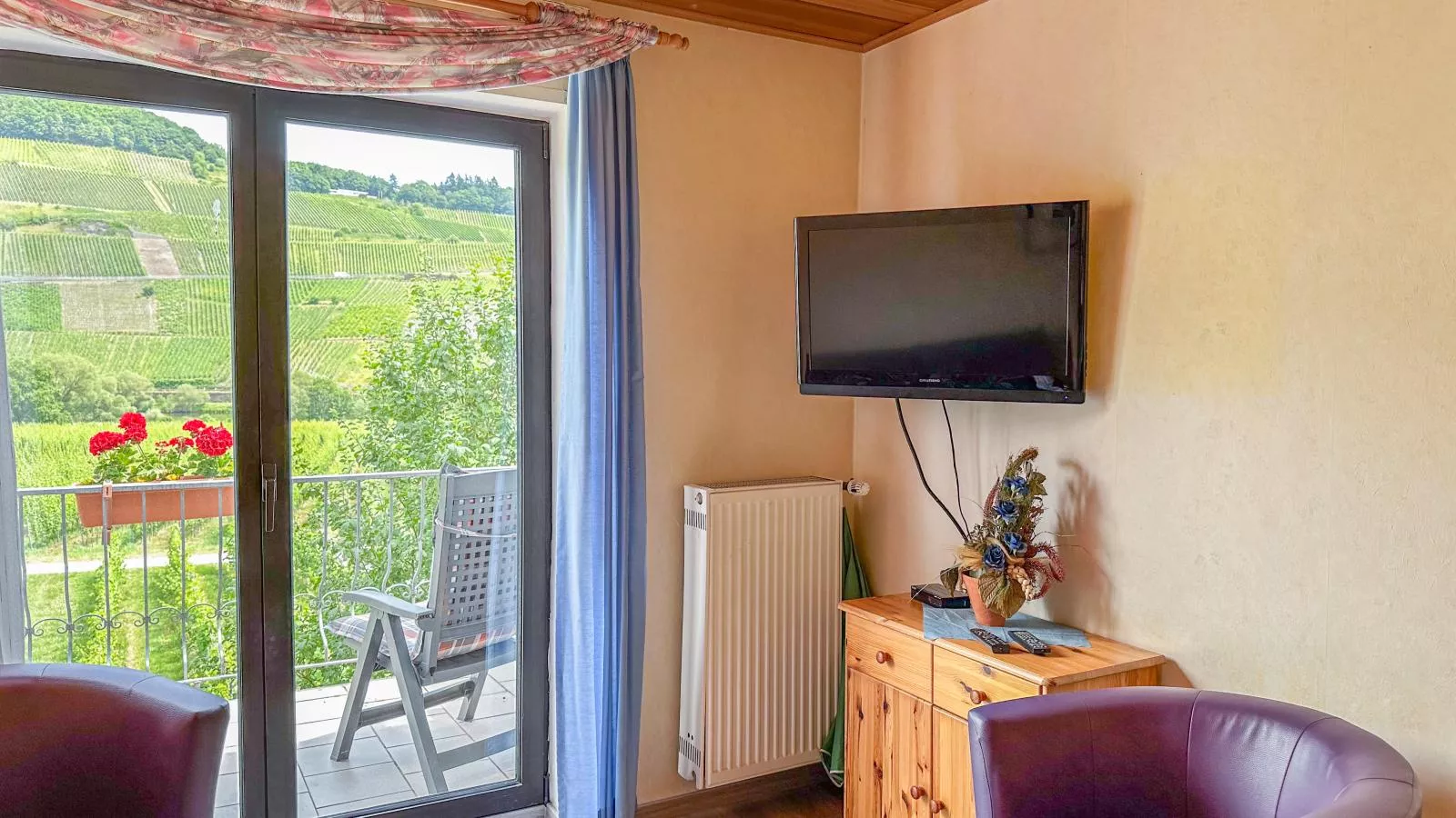 Weingut HermesLex-Living room