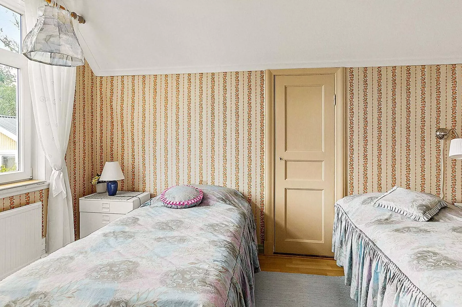 7 person holiday home in BRUZAHOLM-By Traum-Indoor