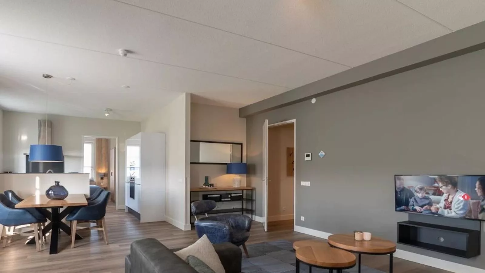 SeaLuxe Suite-Salon