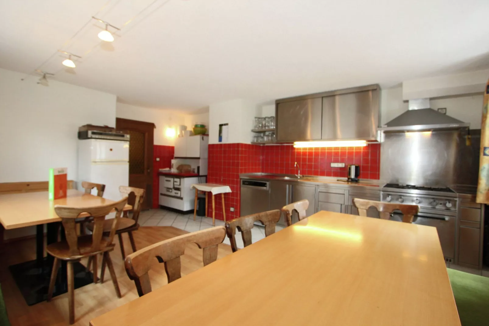Haus Lukan Groß-Kitchen