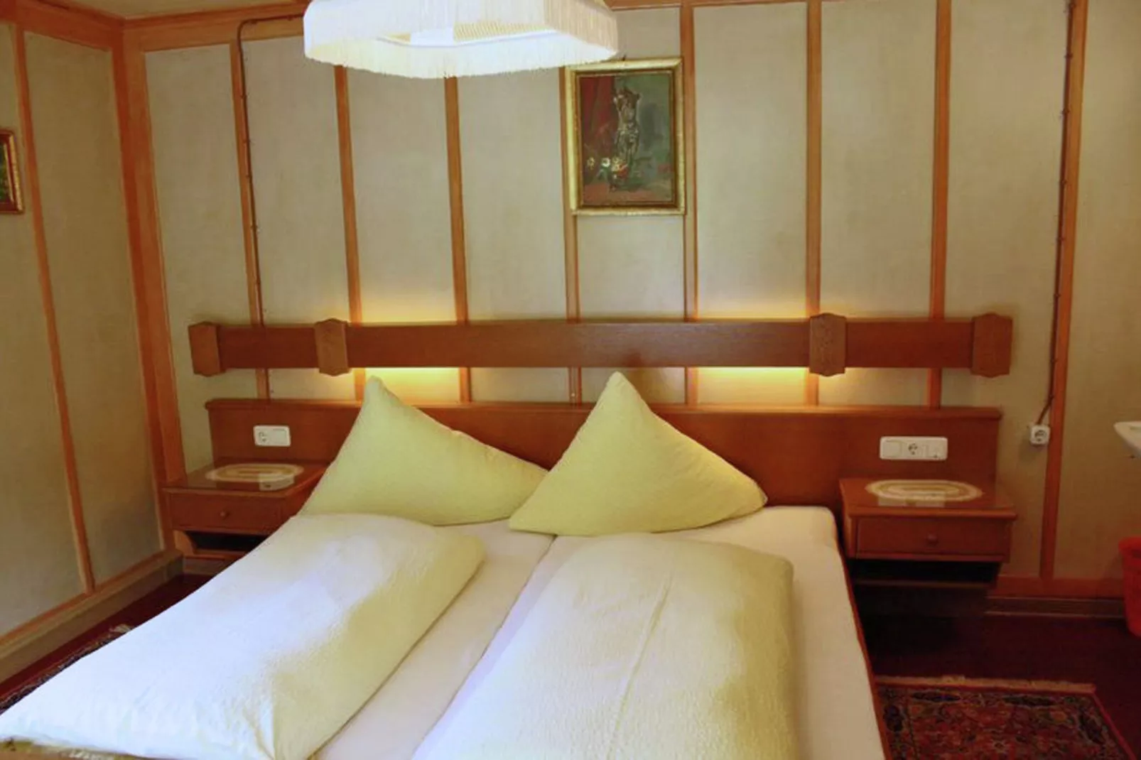 Haus Lukan Groß-Bedroom