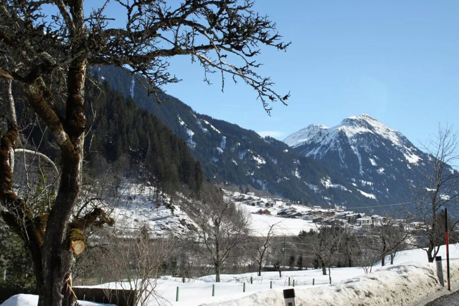 Haus Lukan Groß-Area winter 1km