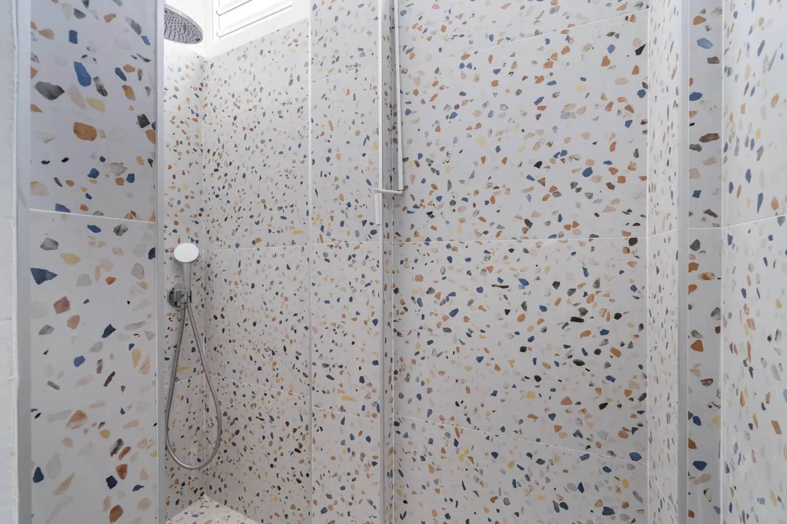 Studio Jardin Chic-Badezimmer