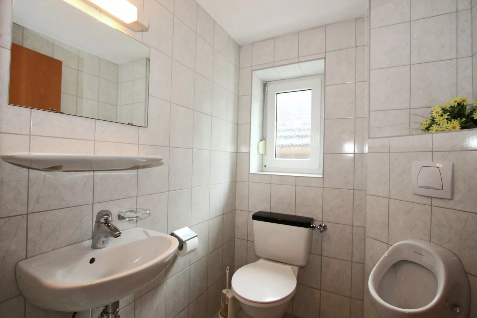 Apartment Lukan Klein-Bathroom