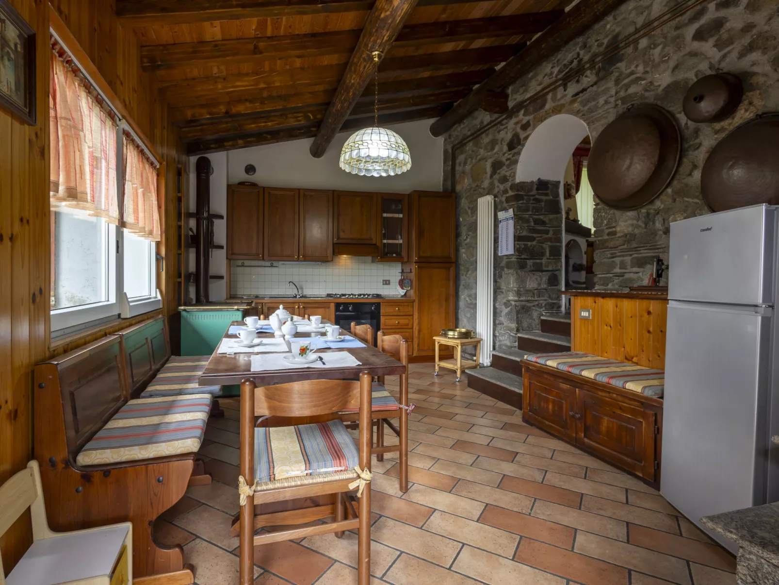 Moncucco Mountain Home-Inside