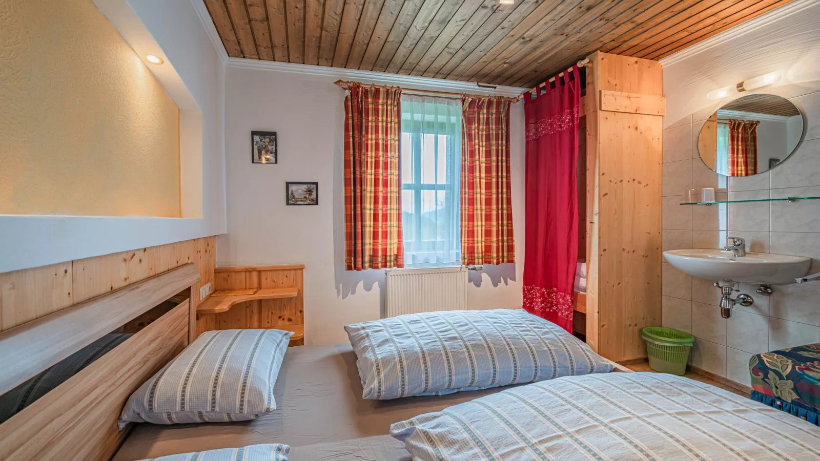 Poschen-Bedroom