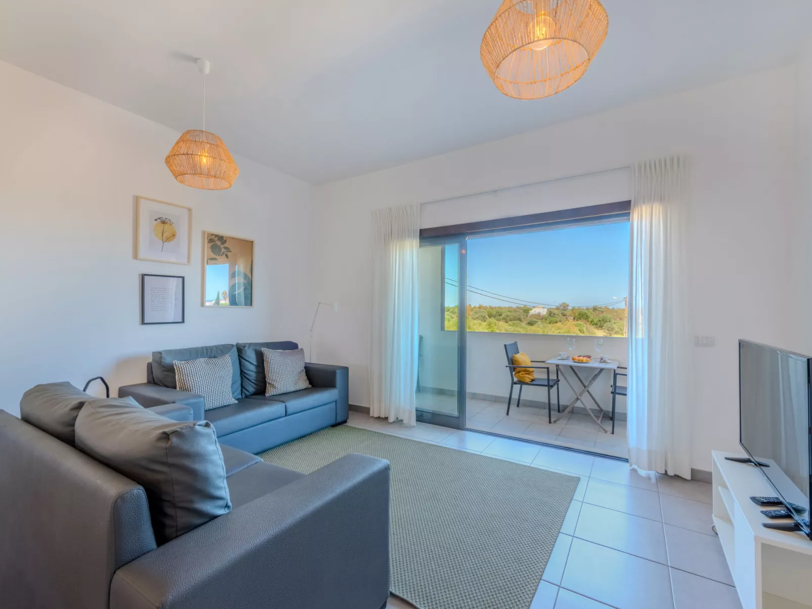 Cabanas Inn-Inside