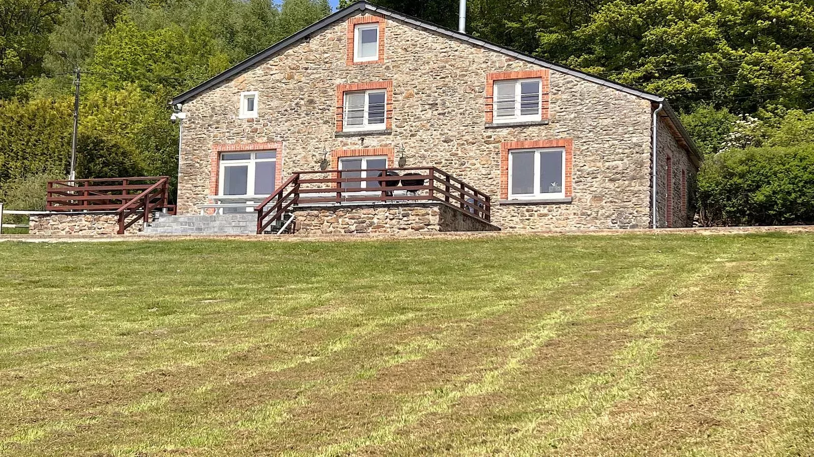 La Ferme-Extérieur été