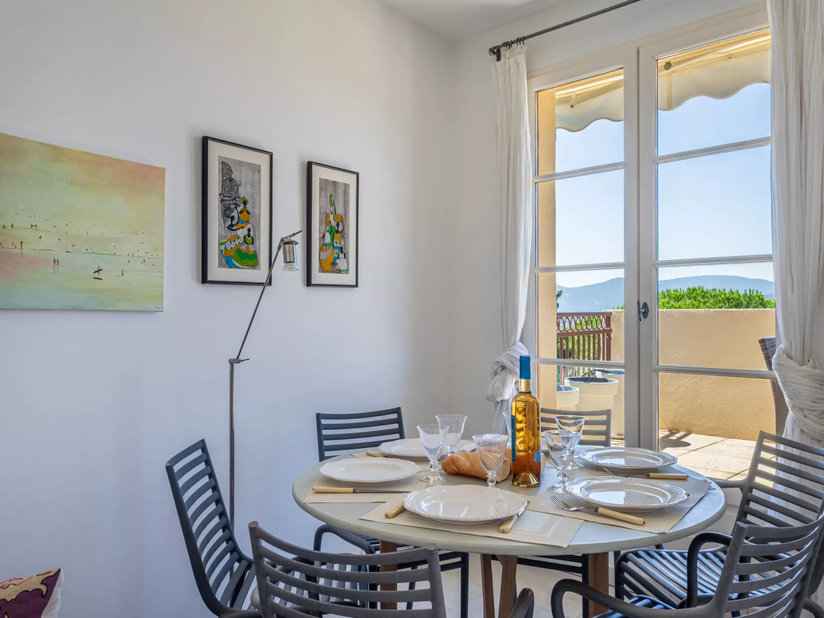Les Terrasses de Grimaud-Inside