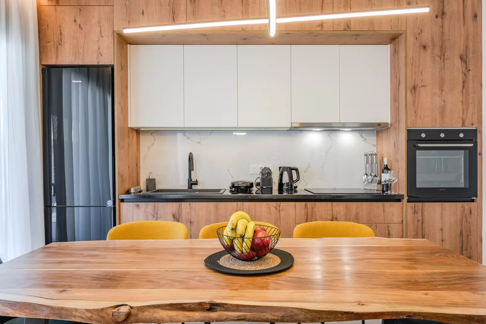 Rosy 2-Kitchen