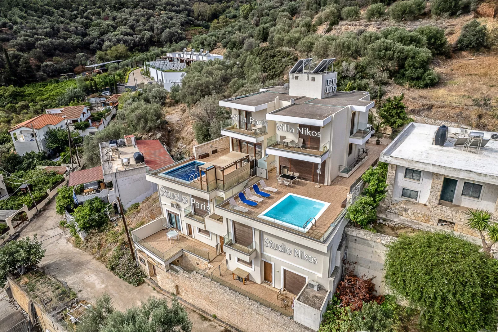 Studio Nikos-Im Freien