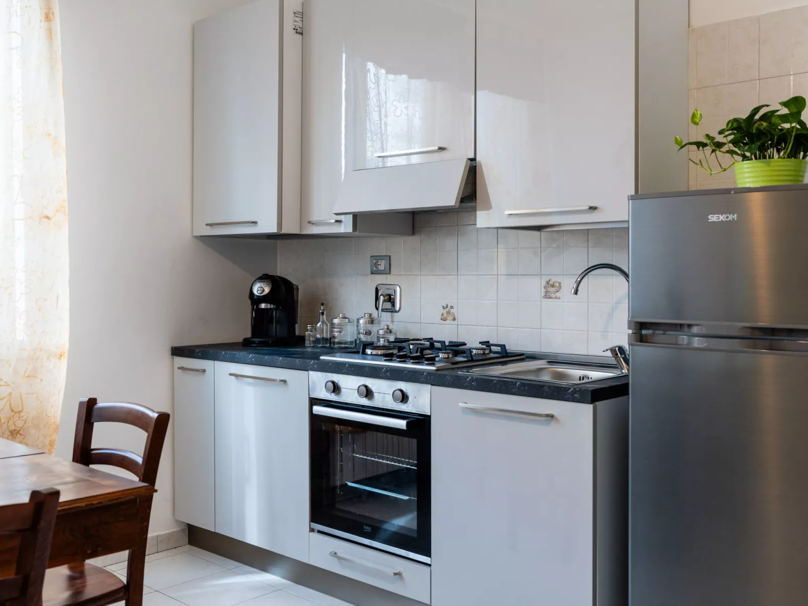 Central Home-Inside