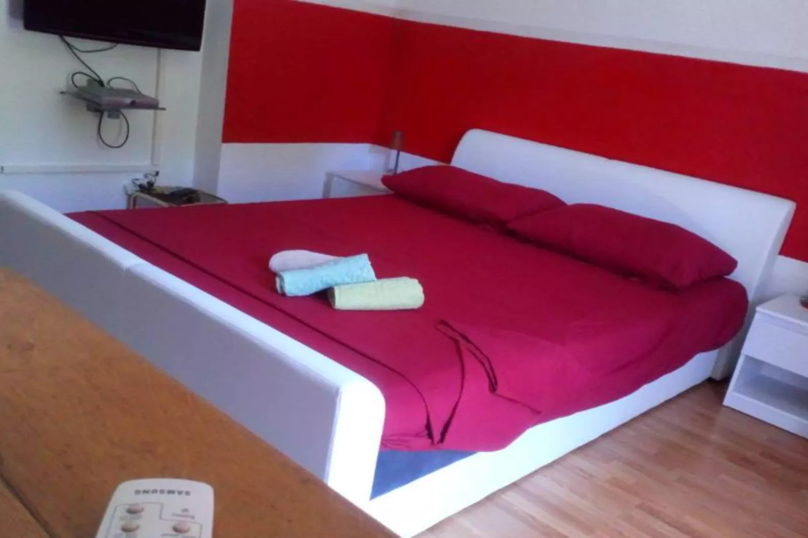 Rooms Tatjana - Double Room (1)-Schlafzimmer