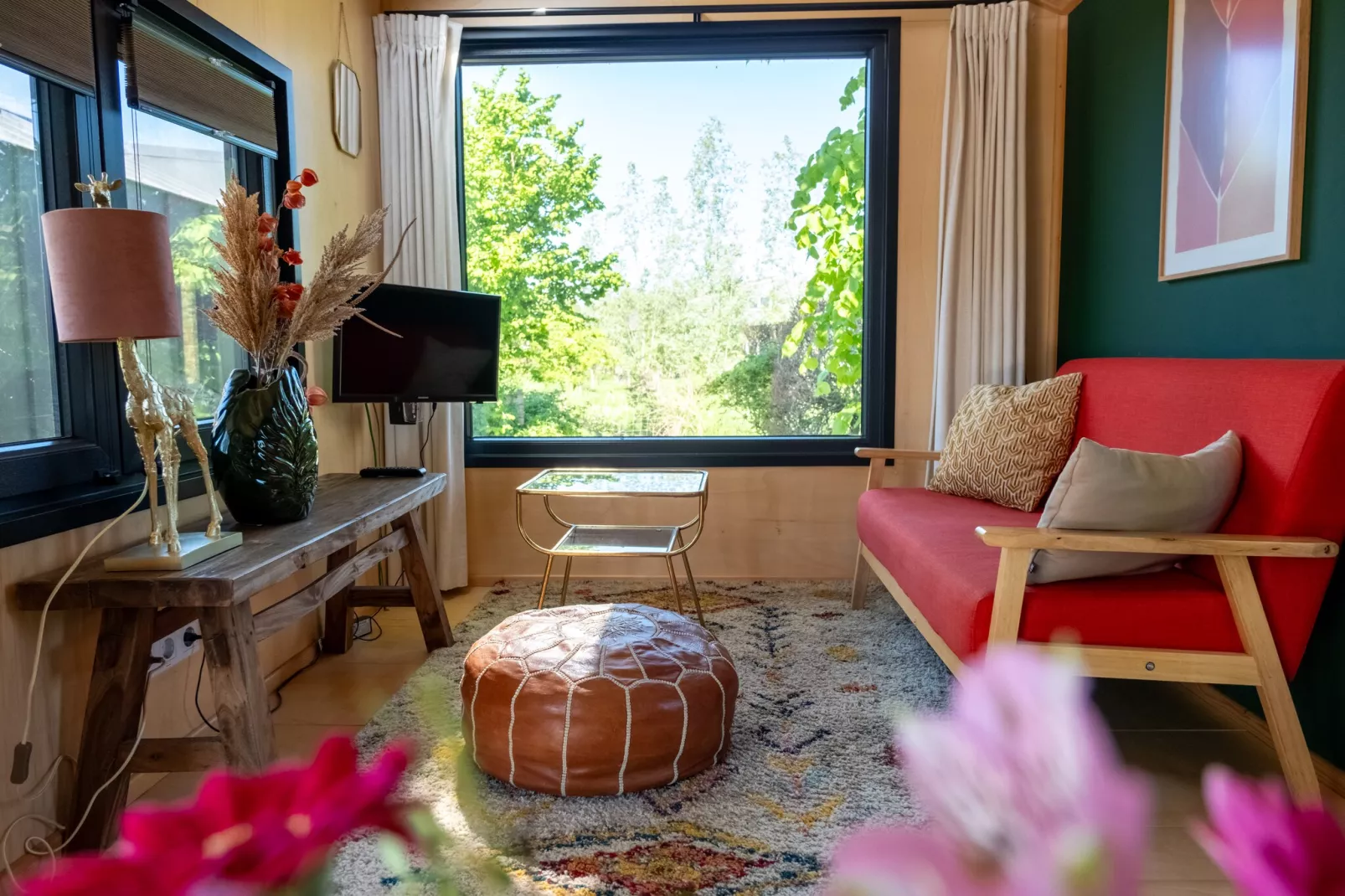 Groepsruimte i.c.m. 4 tiny greenhouses-Living room