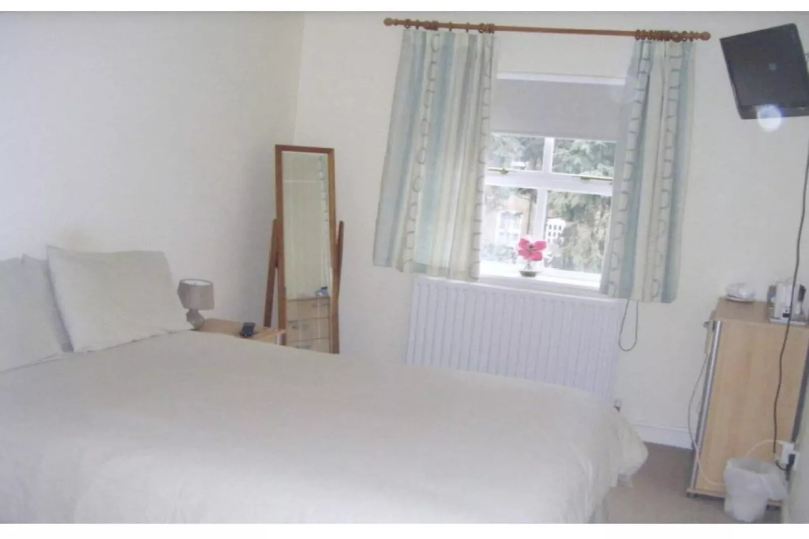 Standard Twin Room-Facilities