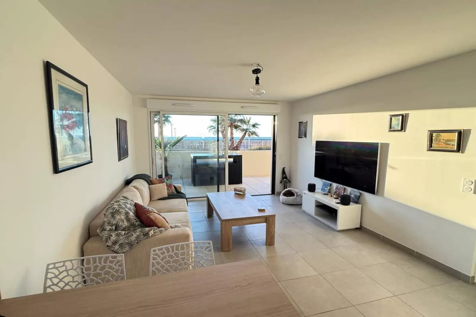 A05-Living room