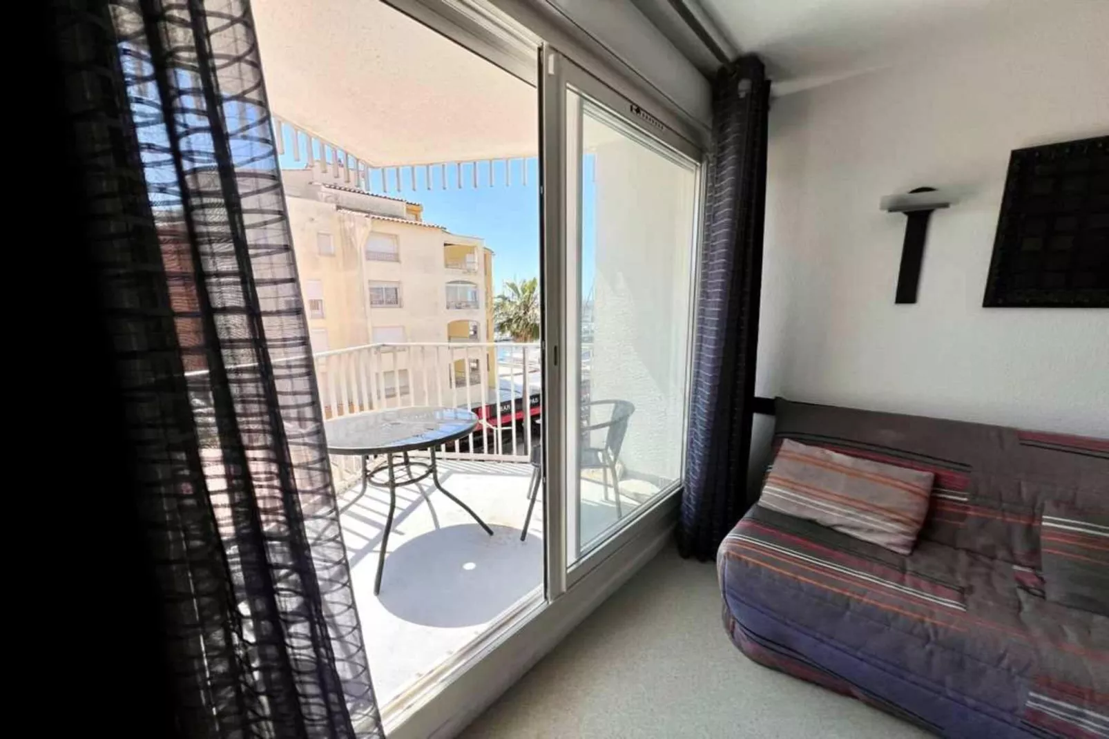 33 Le Nid du Port-Wohnzimmer