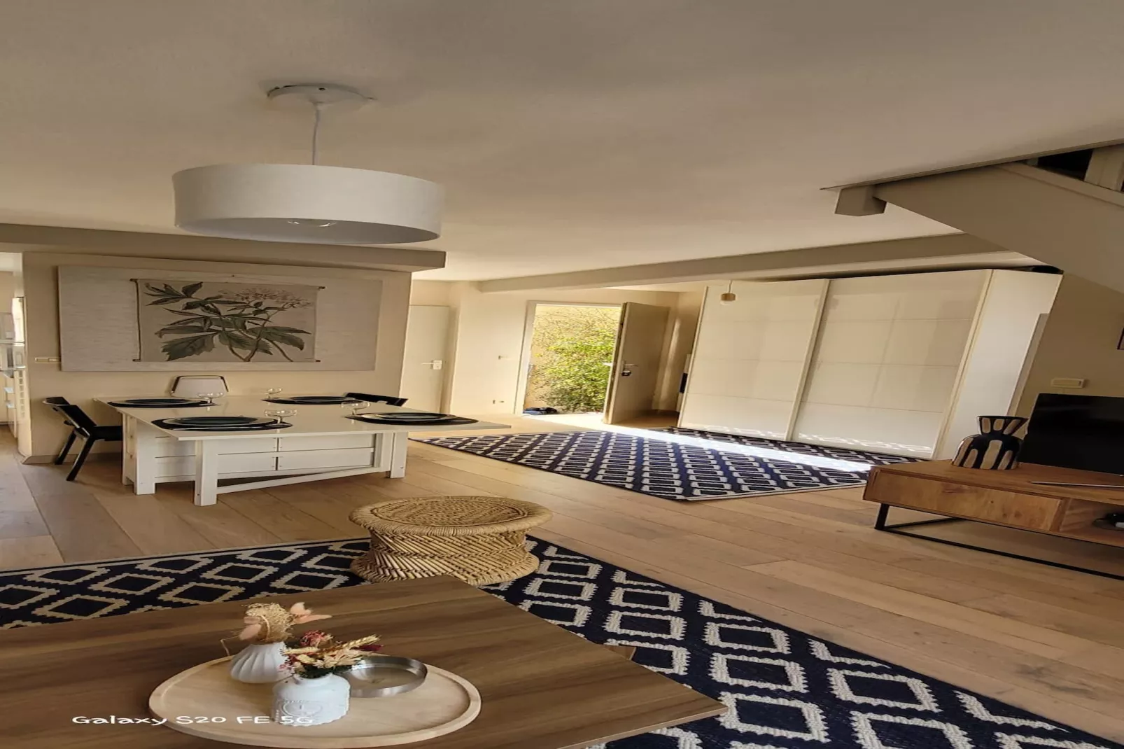 80 Lacas-Living room