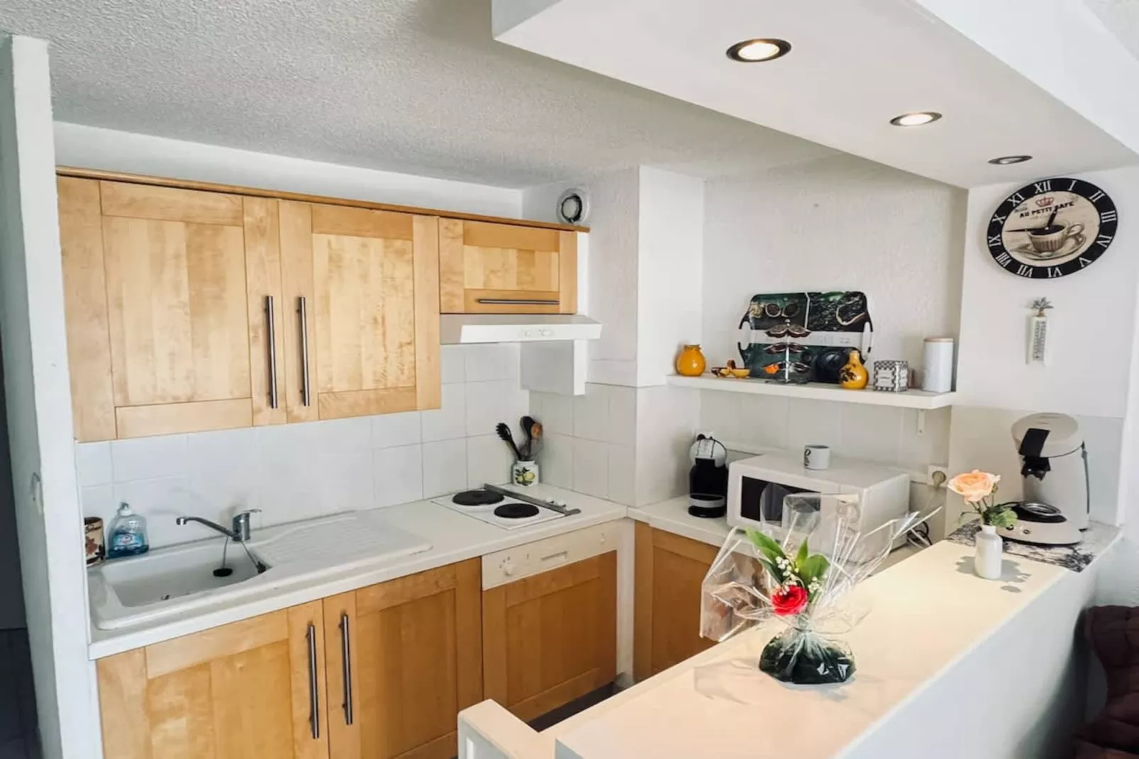 12 Plaisir Balnéaire-Kitchen