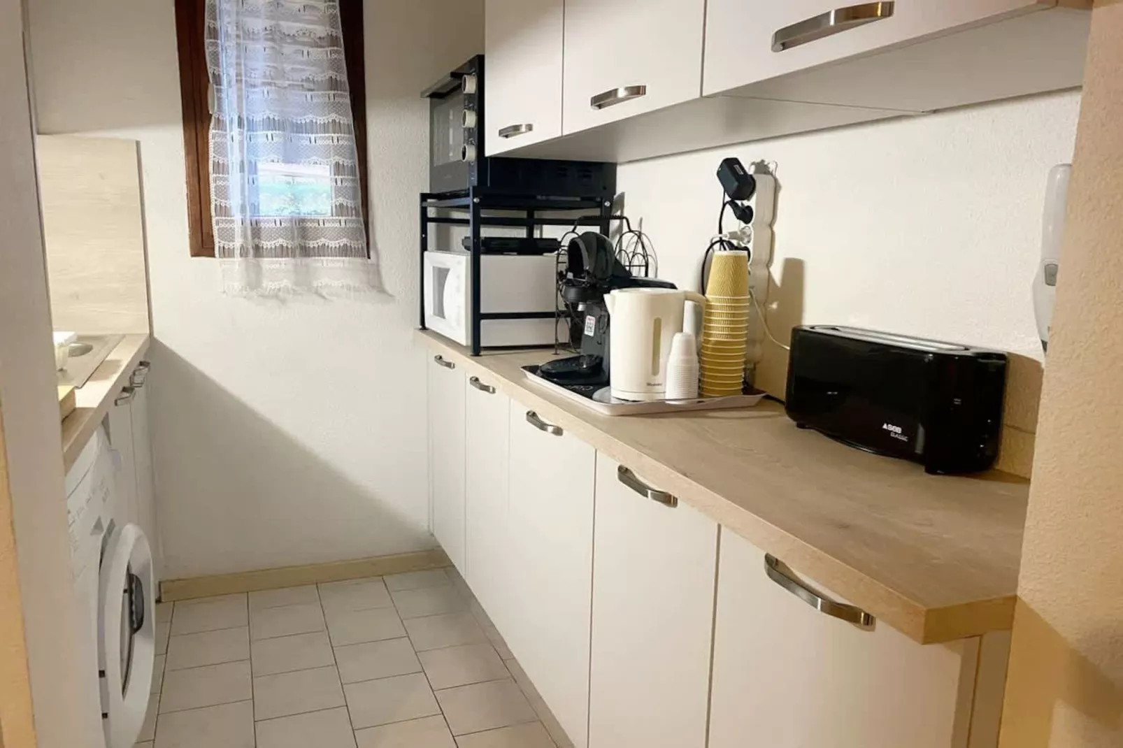 LOU 158 ROUSS-Kitchen