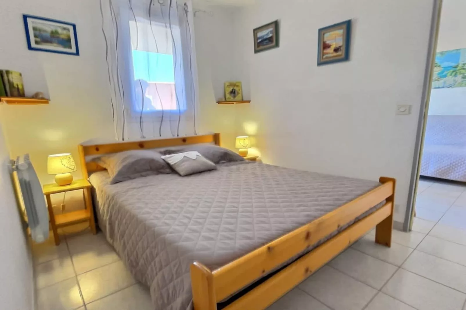 LOU 180 DESSELLE-Chambre