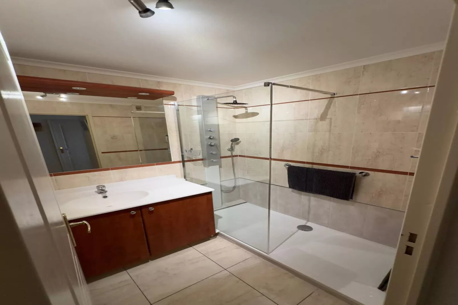 01 Plage et Confort-Salle de bain