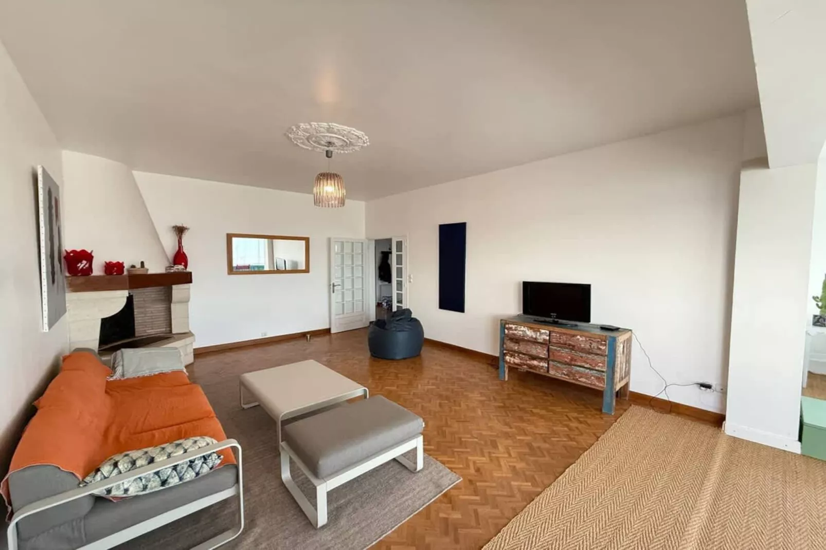 86 Bel appart 120m2-Wohnzimmer