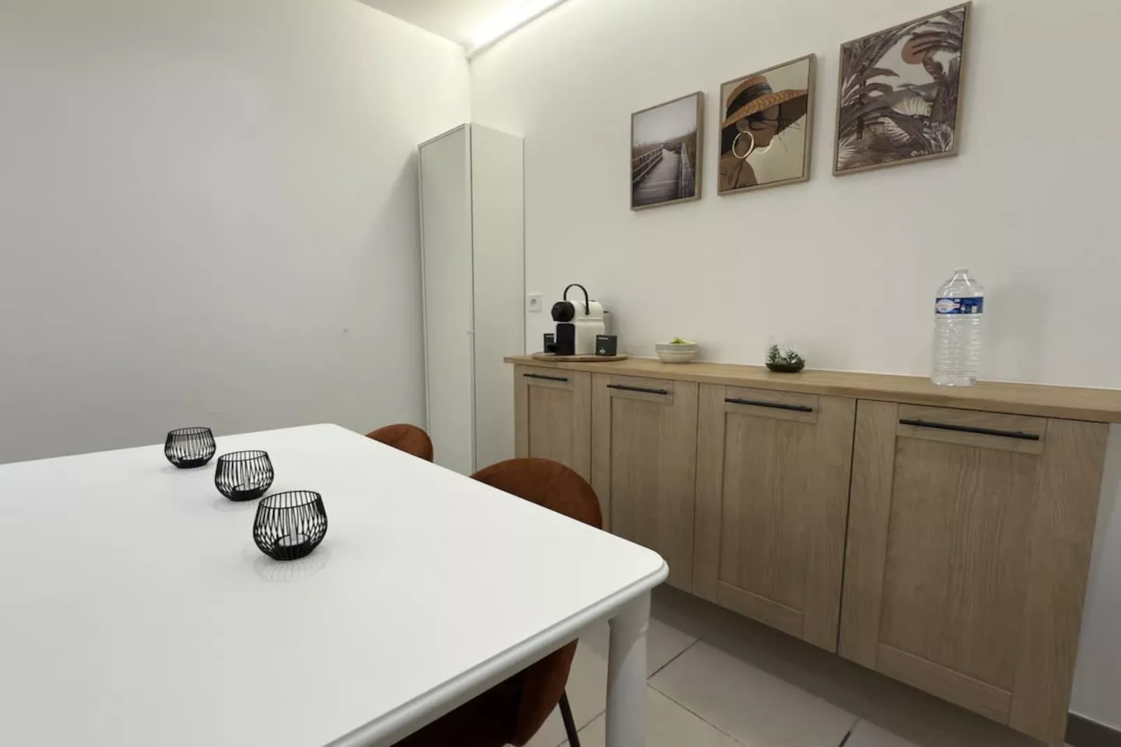 99 STUDIO-Dining room
