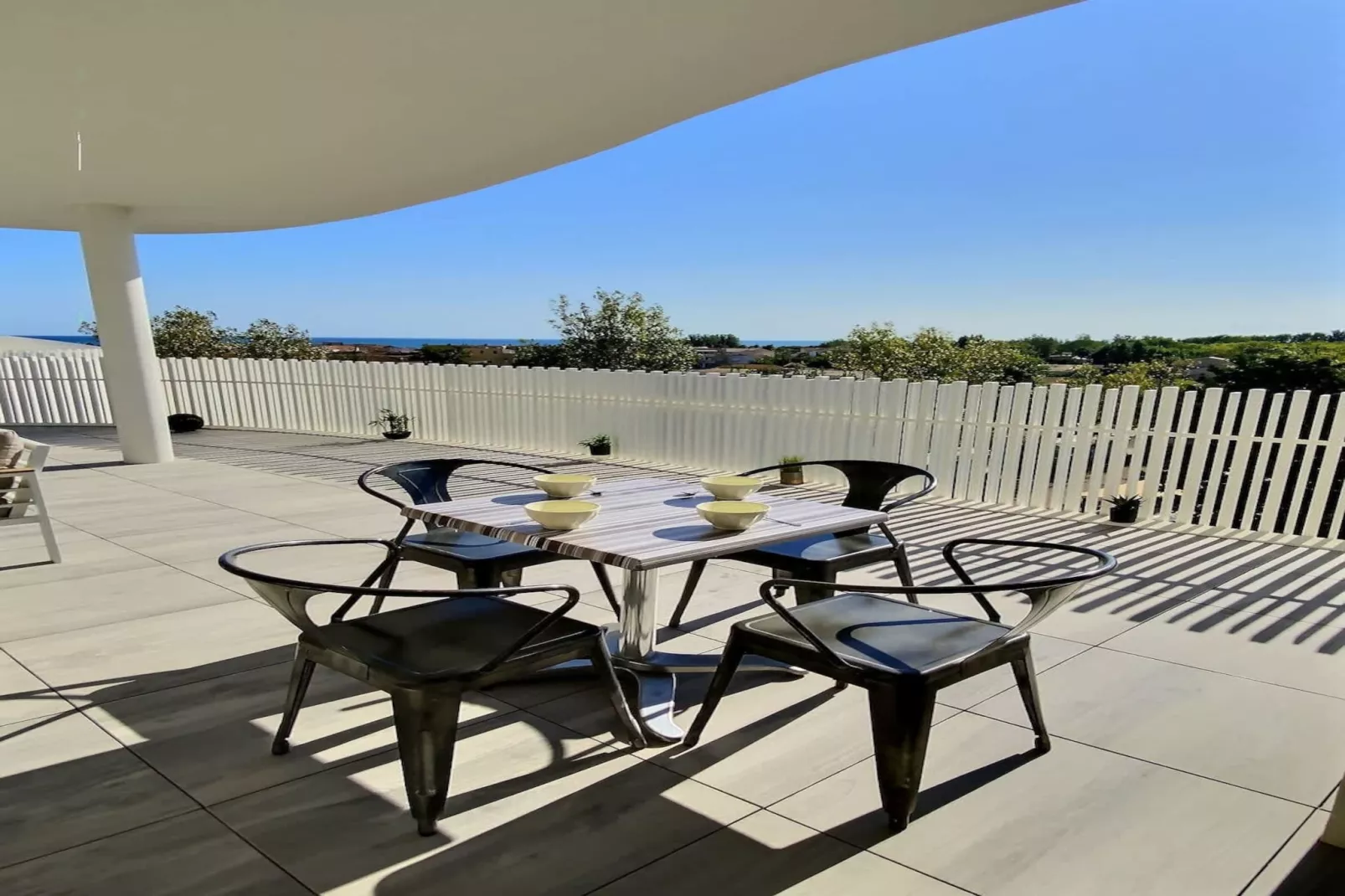 215 GOSNET-Terrasse/Balkon