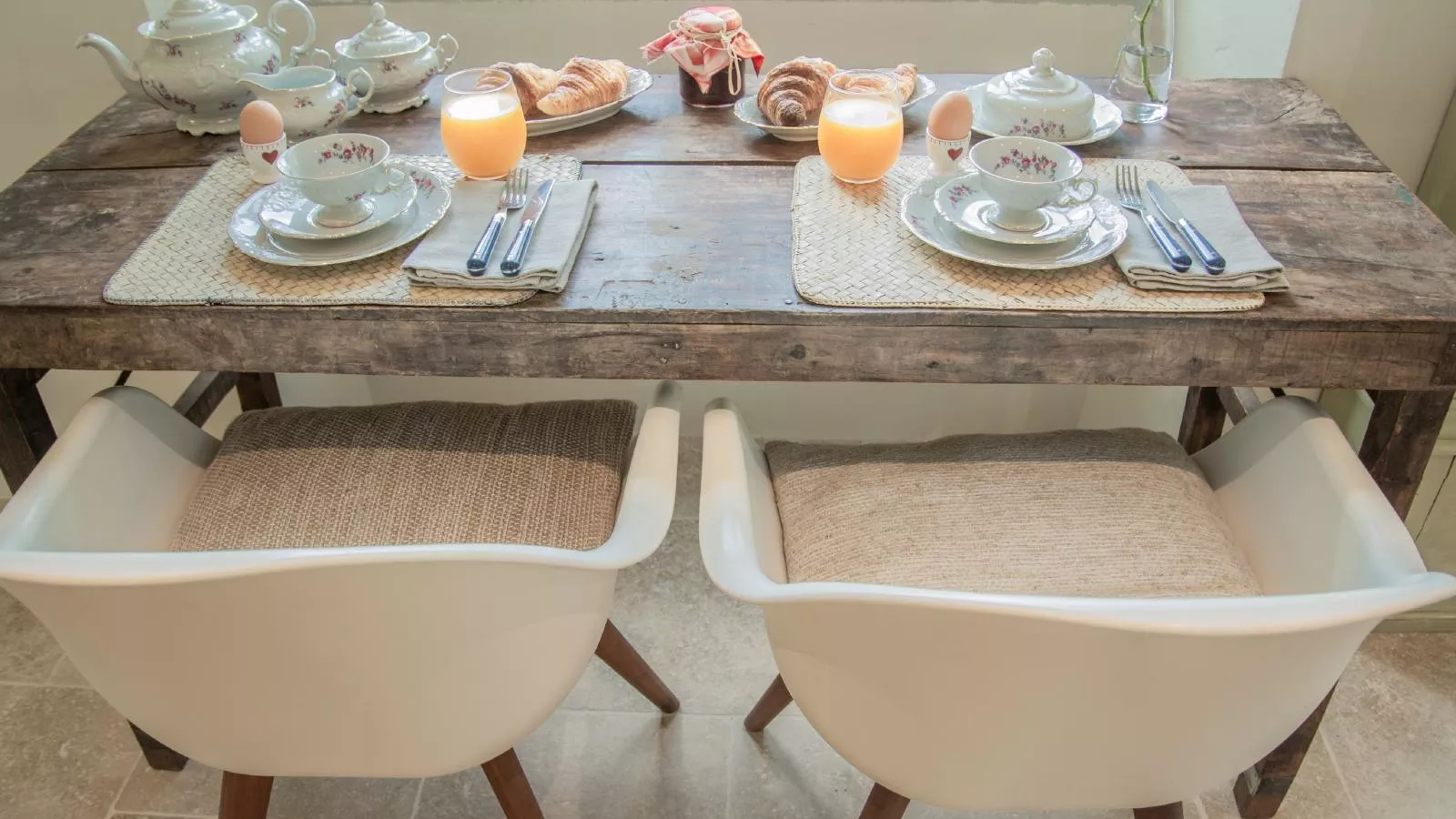 Gite La Folie-Dining room