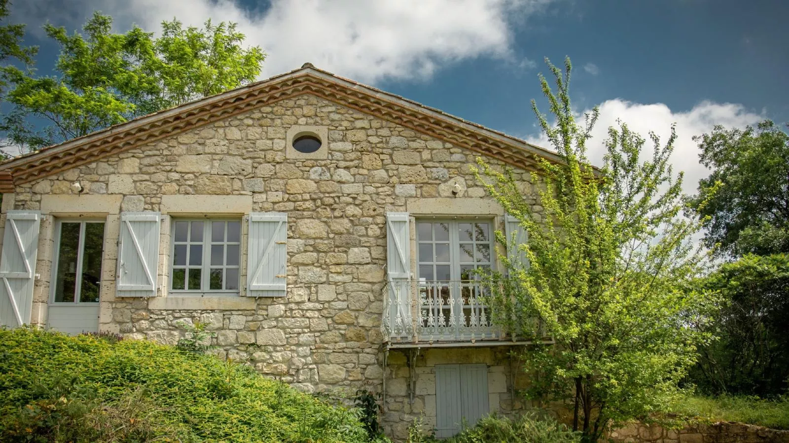 Gite La Folie-Exterior summer