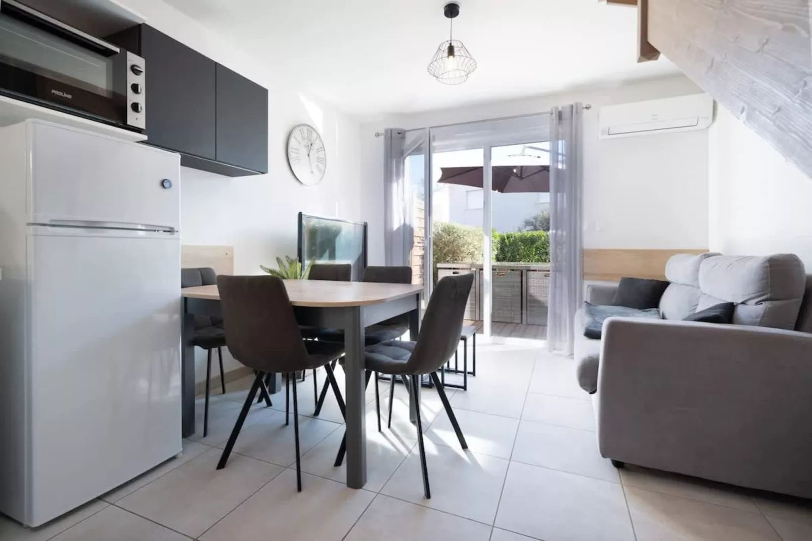 94 Villa 44-Salle à manger