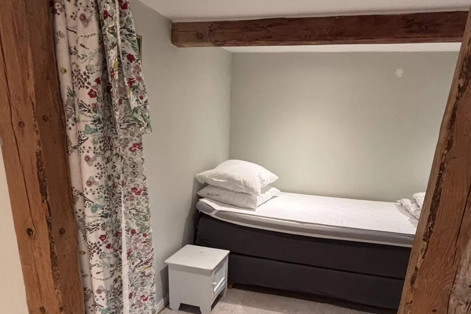 6 person holiday home in ÖRKELJUNGA-Indoor