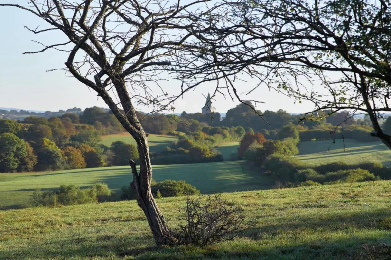 La Limbourgeoise-Areas within 20km in summer