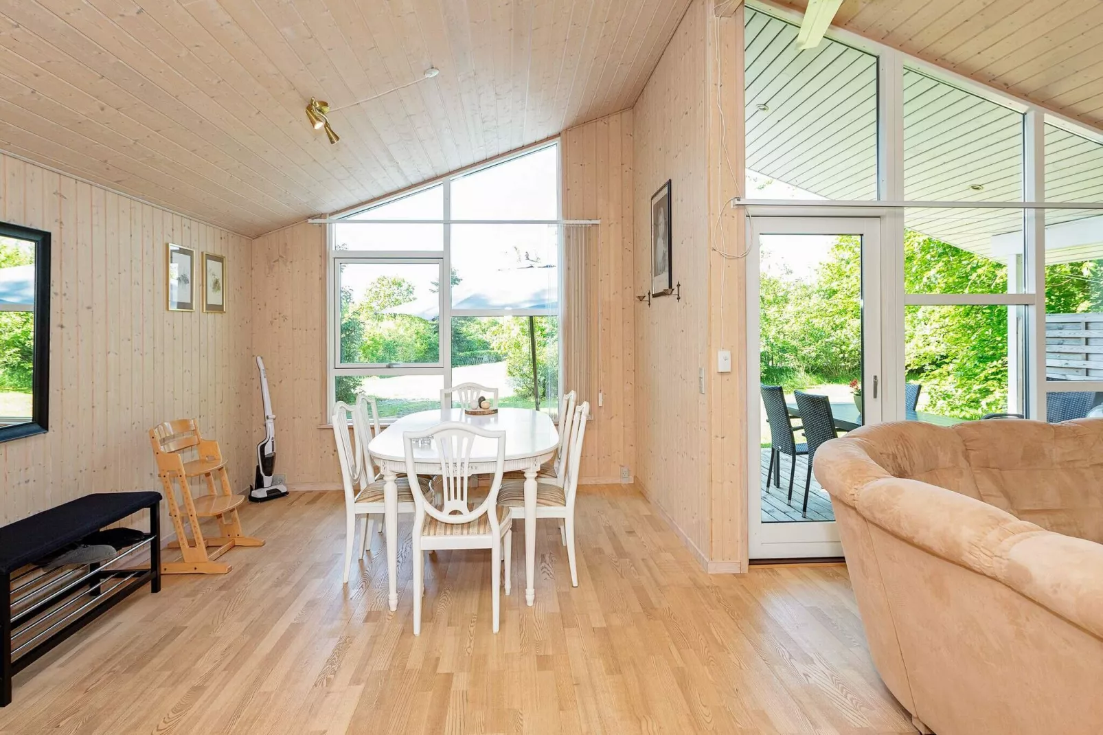 6 person holiday home in Løgstør-By Traum-Indoor