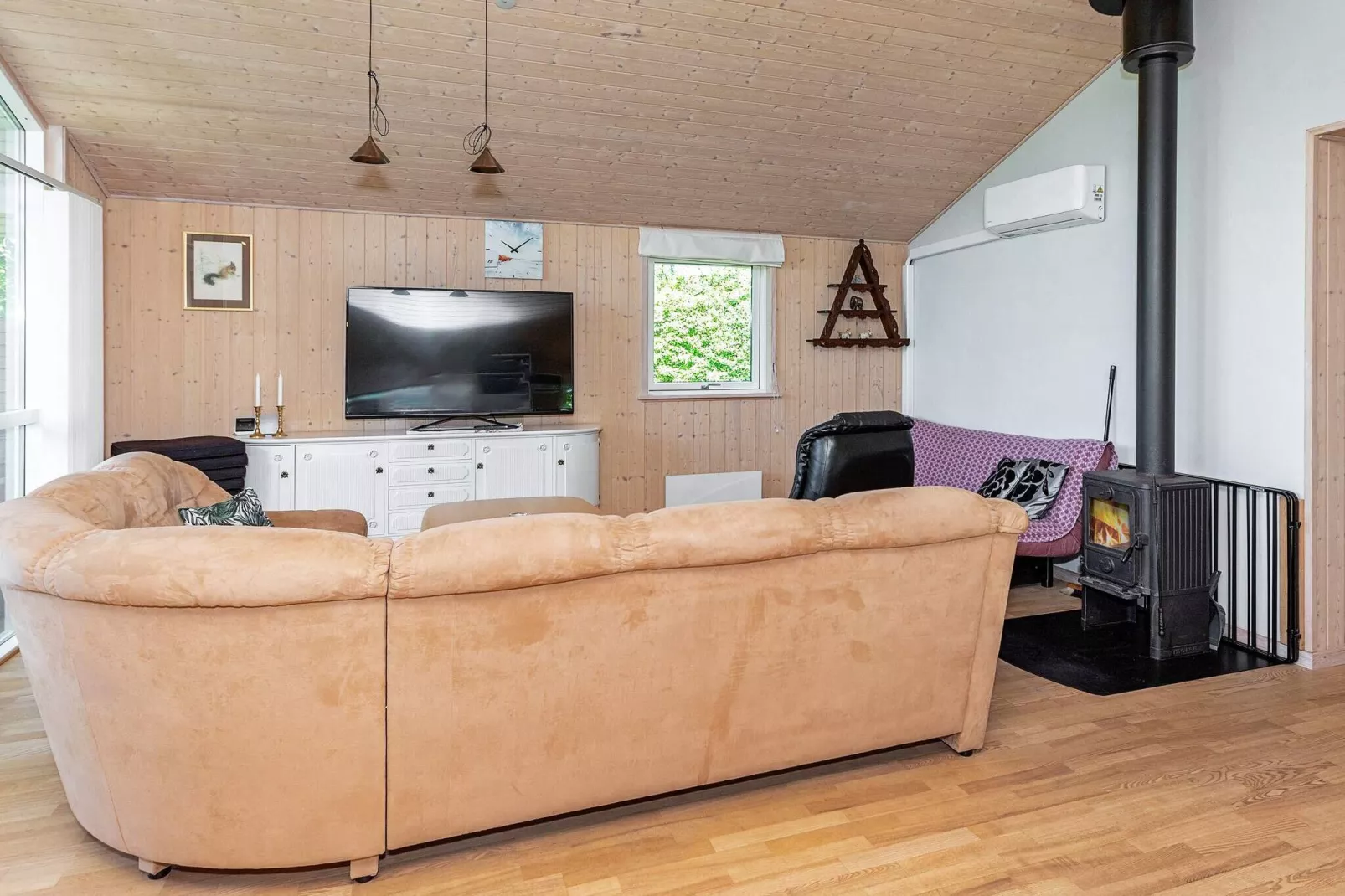 6 person holiday home in Løgstør-By Traum-Indoor