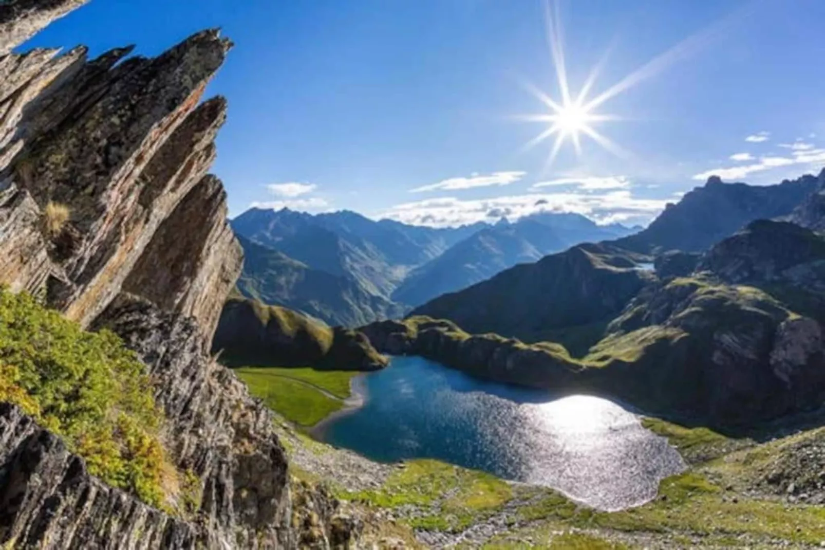 Le Village de Praroustan 2-Areas within 20km in summer