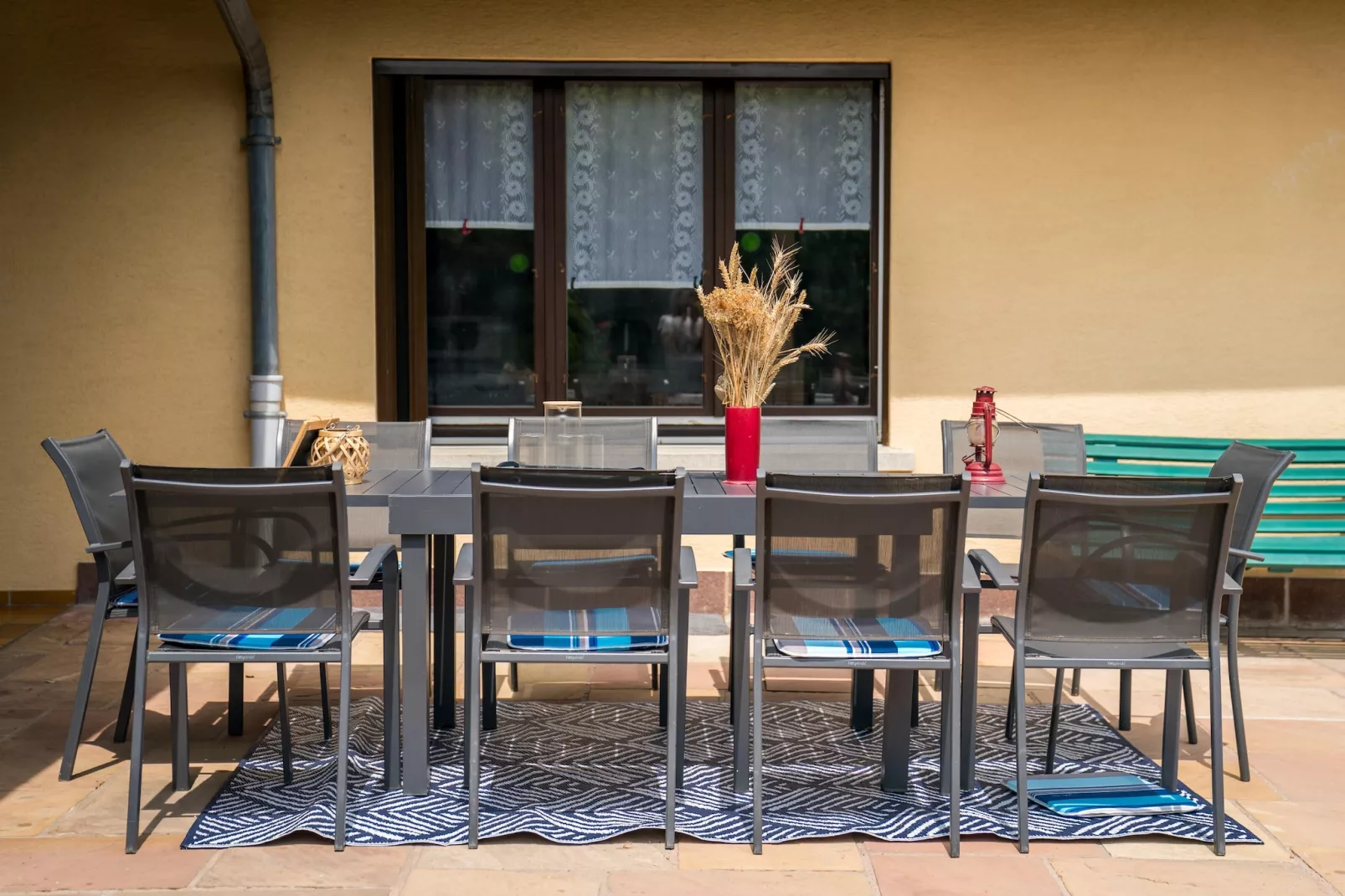 Au Cheval Blanc-Terrasse/Balkon
