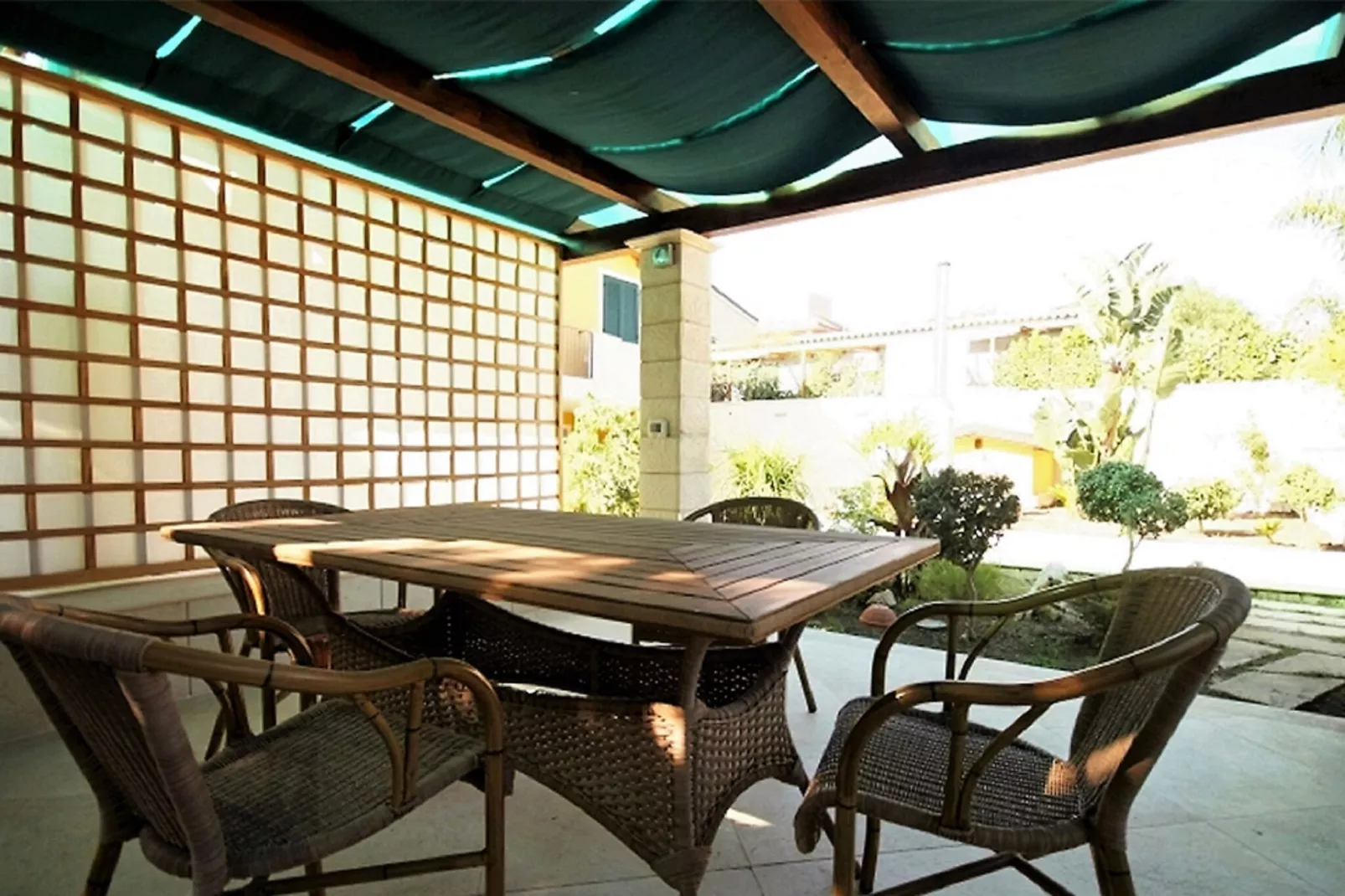 Zaffiro-Terrace balcony