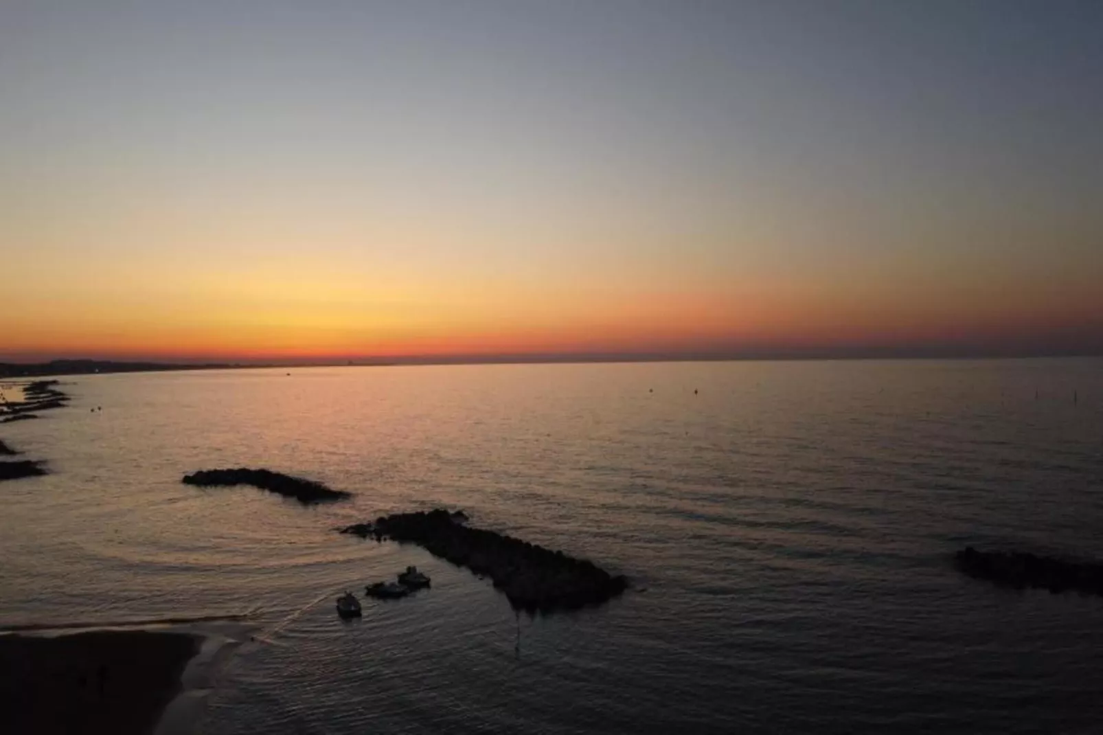 Cattolica Bilo-Areas within 20km in summer