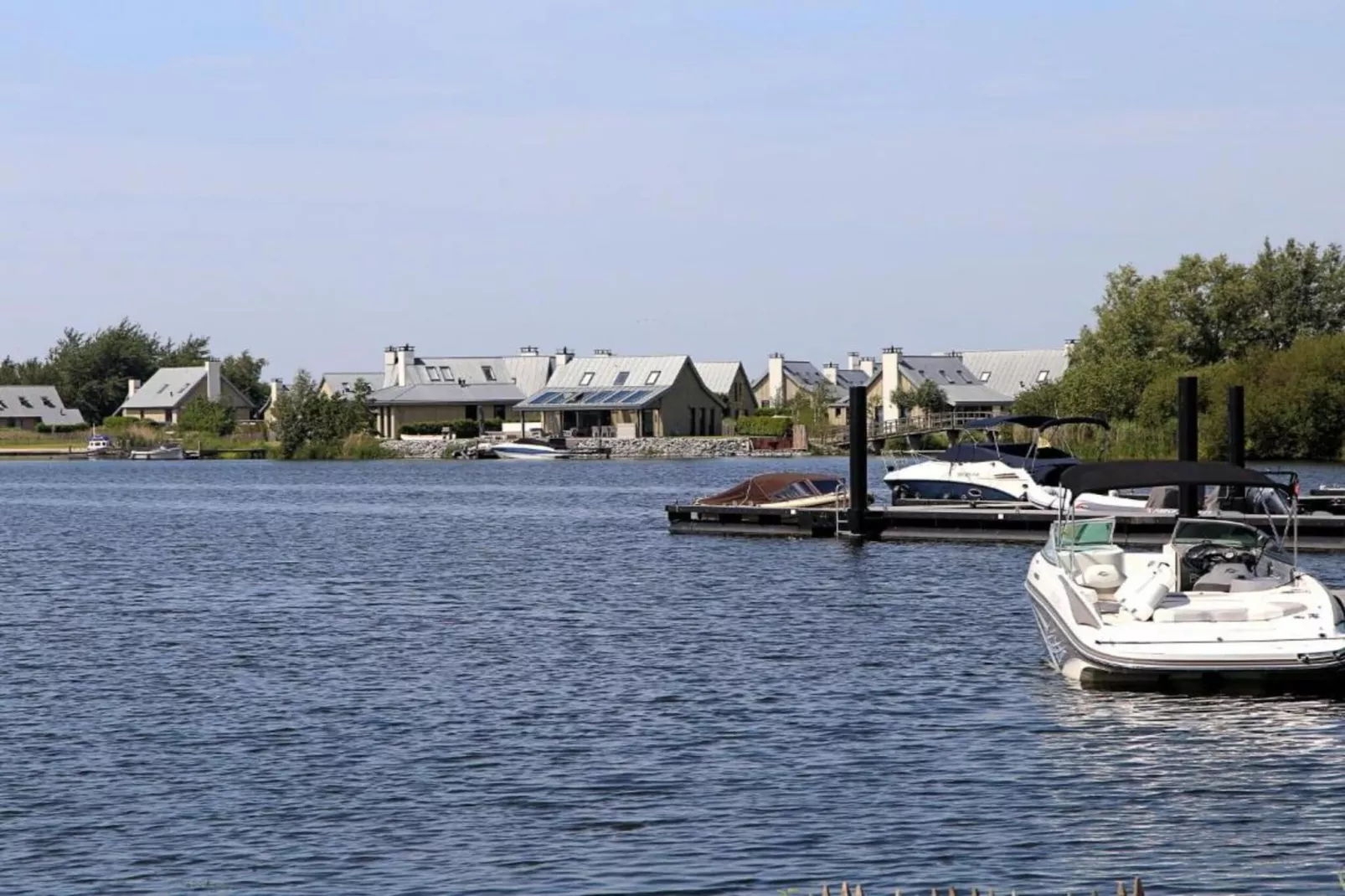 Resort Waterrijk Oesterdam 6-Areas summer 20km